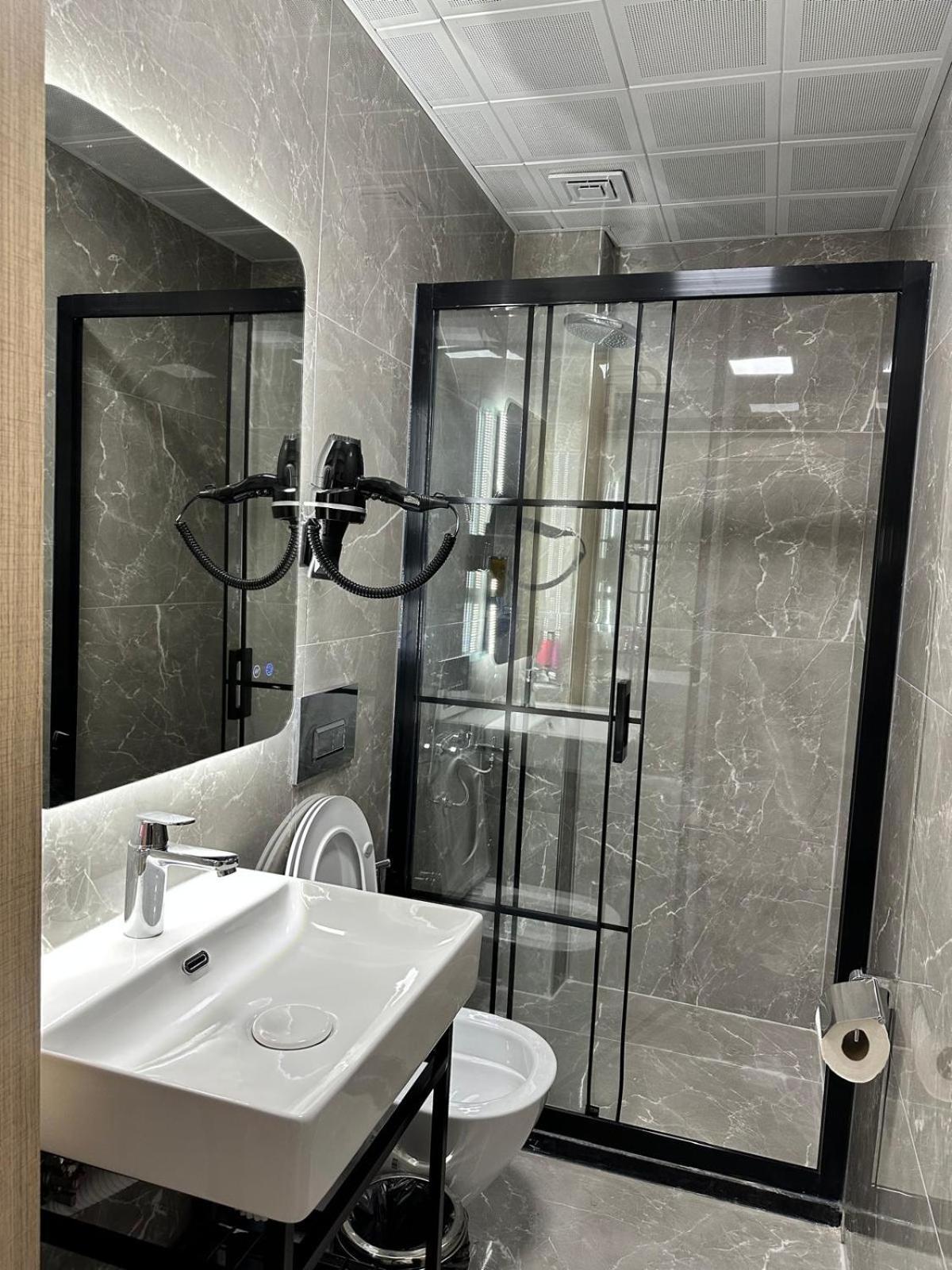 Grand Fm Hotel 伊斯坦布尔 外观 照片