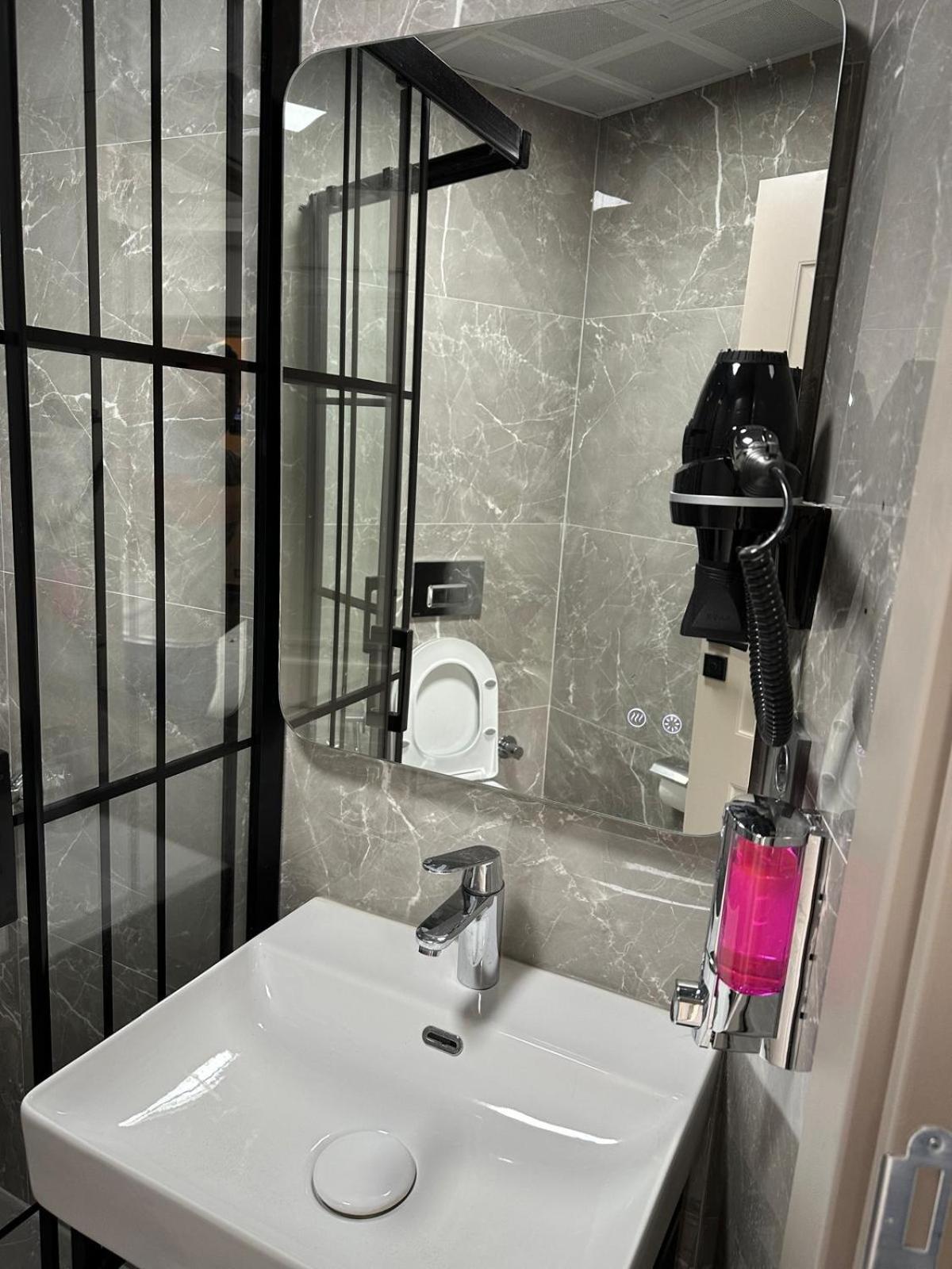 Grand Fm Hotel 伊斯坦布尔 外观 照片